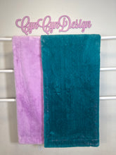 Load image into Gallery viewer, Teal/rose pink twilight whispy on bloom Whispy (defect 2 stains that look washable)
