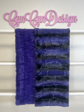 Load image into Gallery viewer, Violet black mamba on purple four seasons 36 x 60 defect (creasing)
