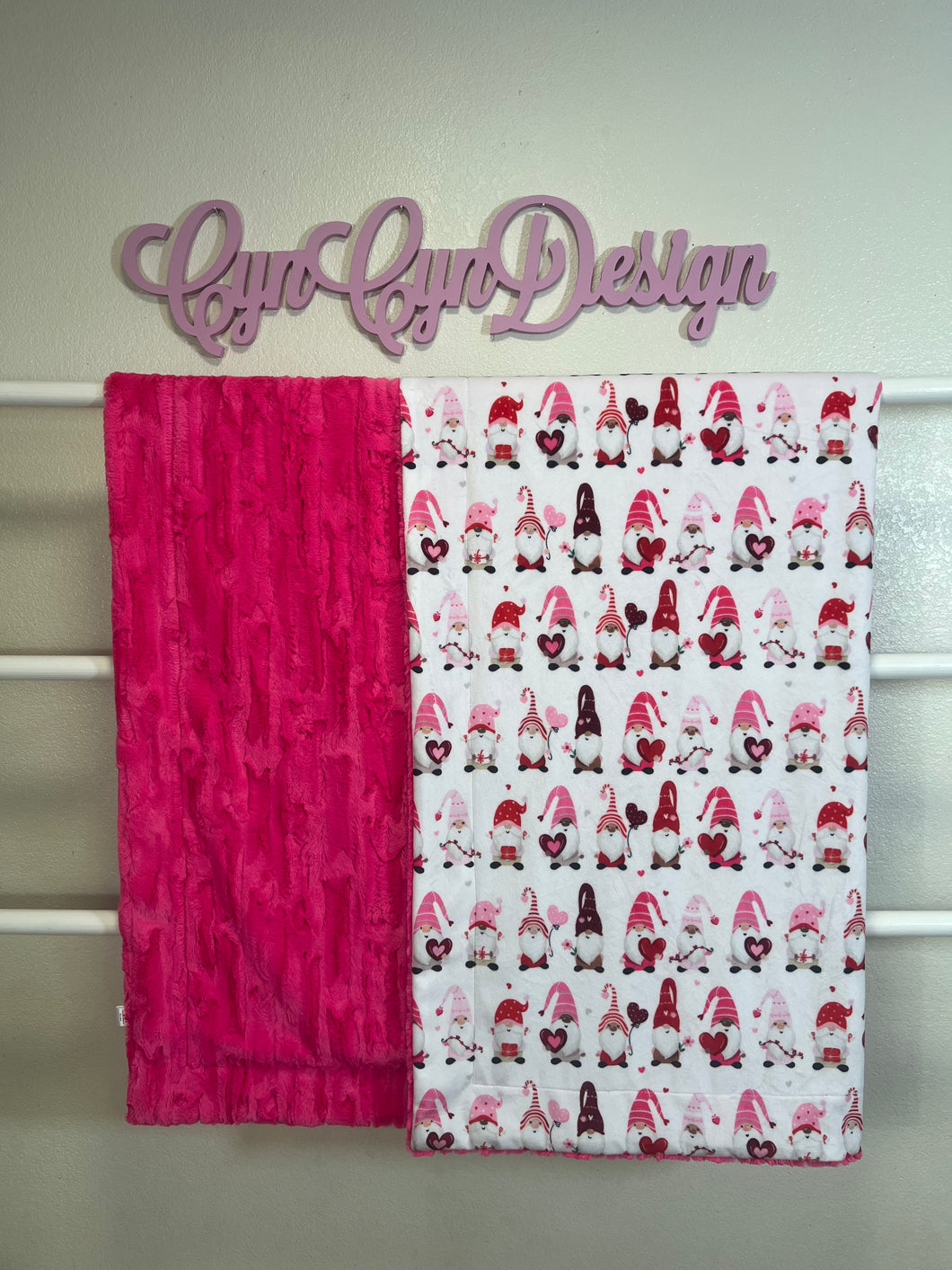 Valentine gnome print on pink pink Willow 60 x 72
