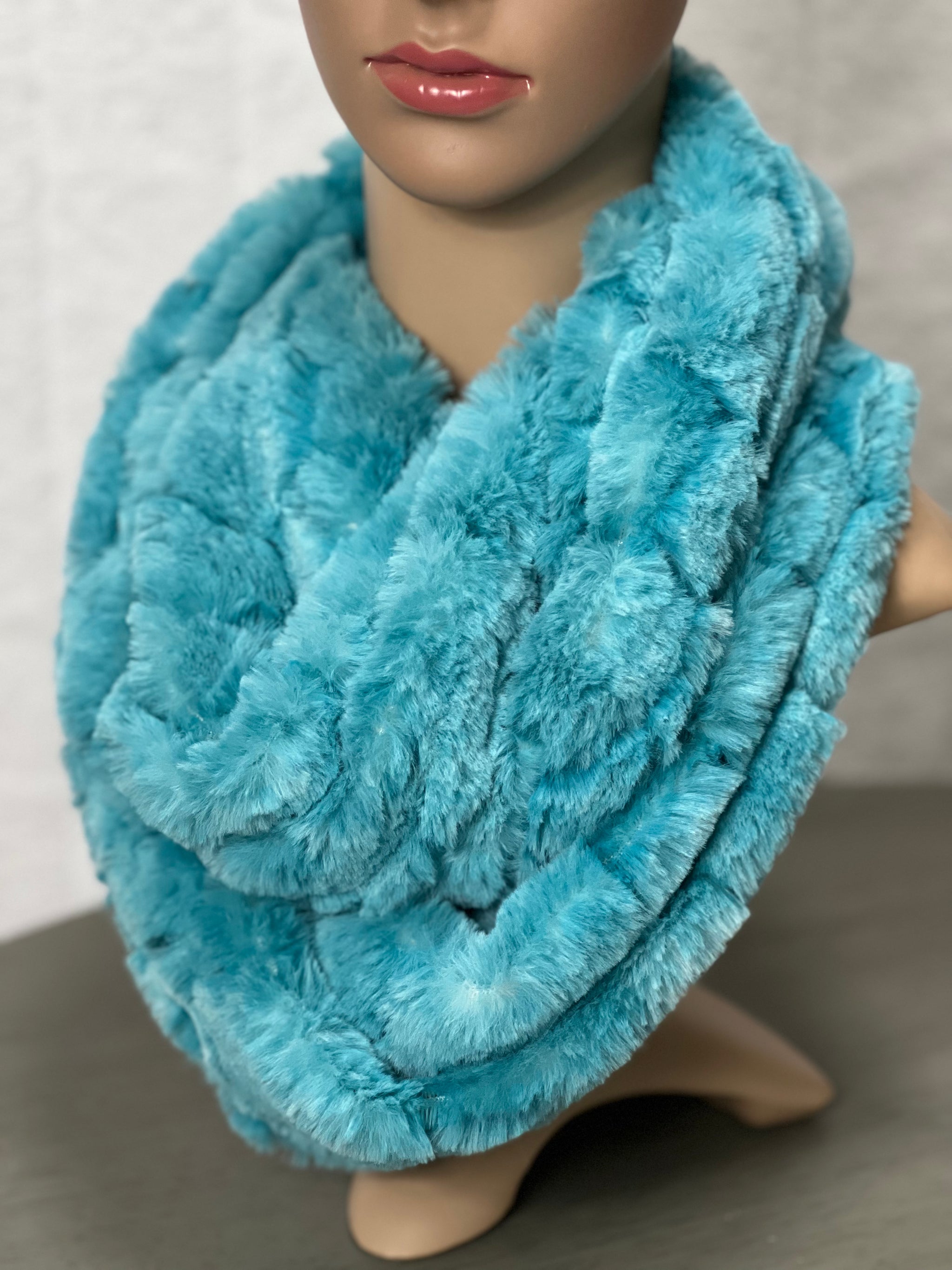 Harbor Turtle creek infinity scarf – CynCynDesign