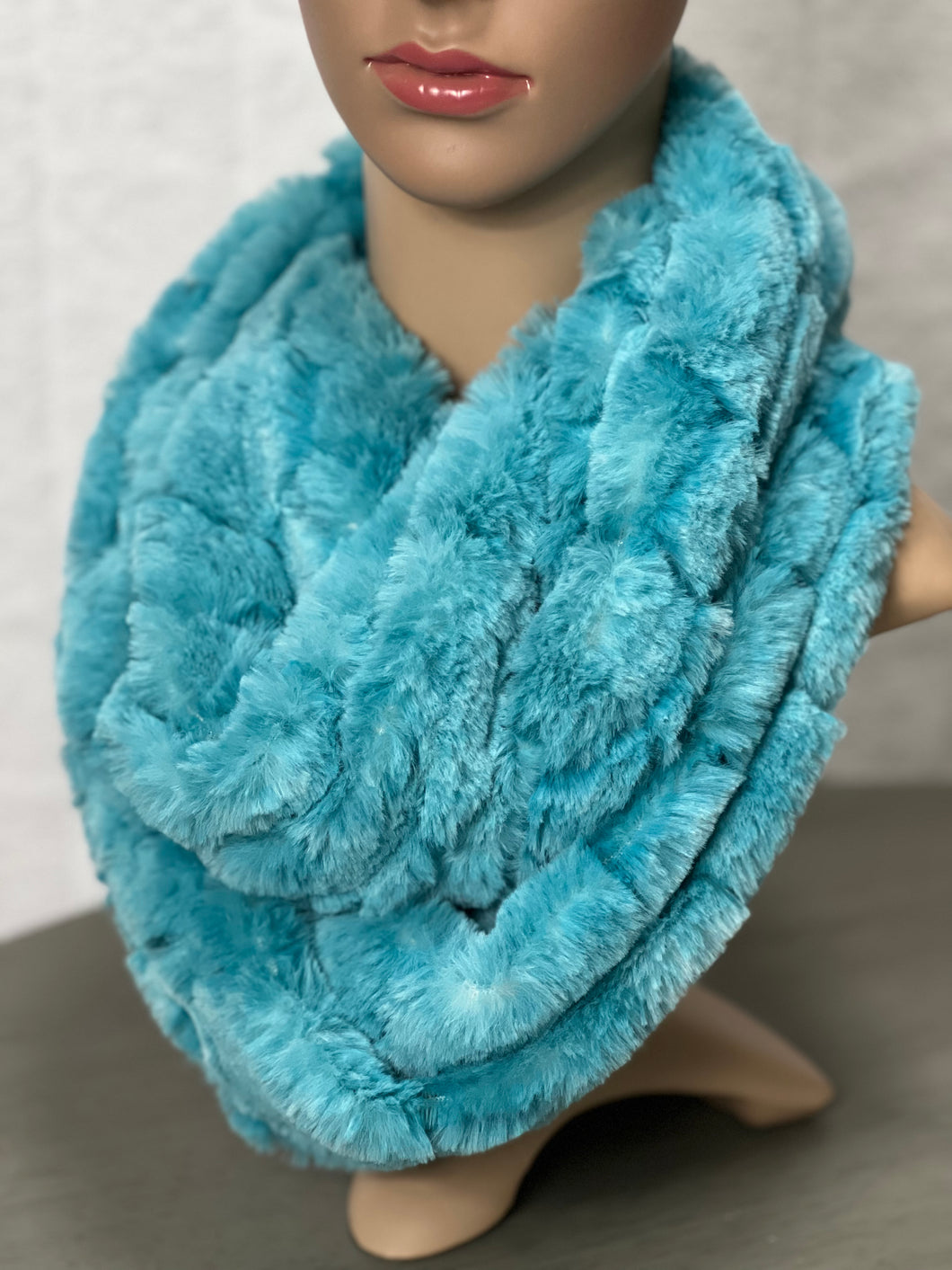 Harbor Turtle creek infinity scarf